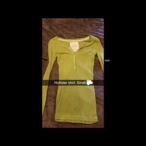 Hollister shirt